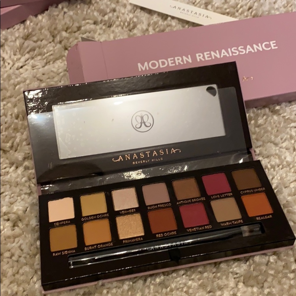 Anastasia Modern Renaissance Palette